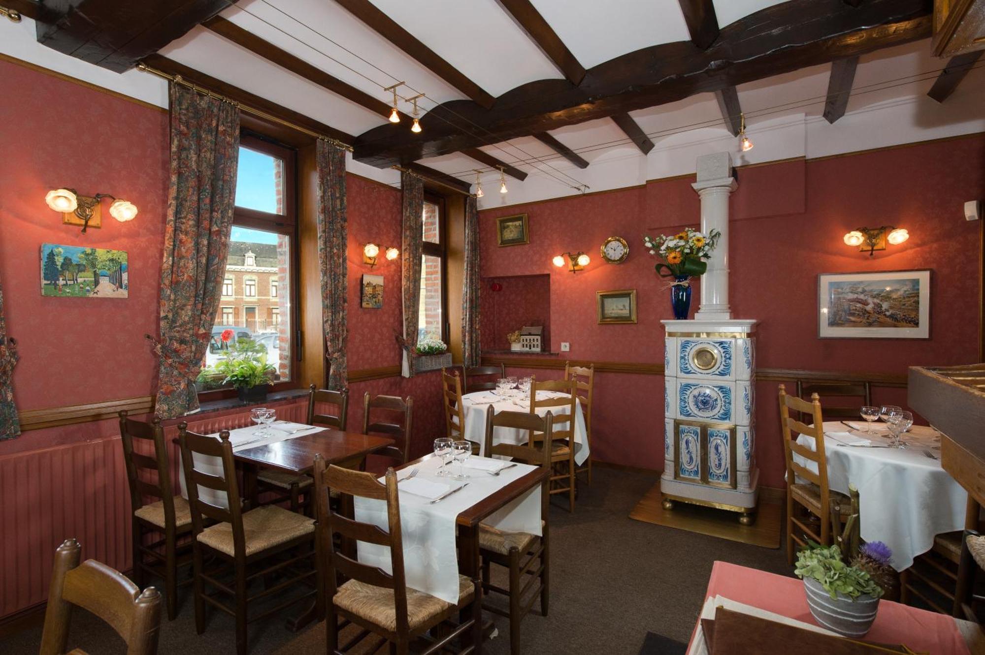 Auberge Le XIX Eme Thulin Екстериор снимка